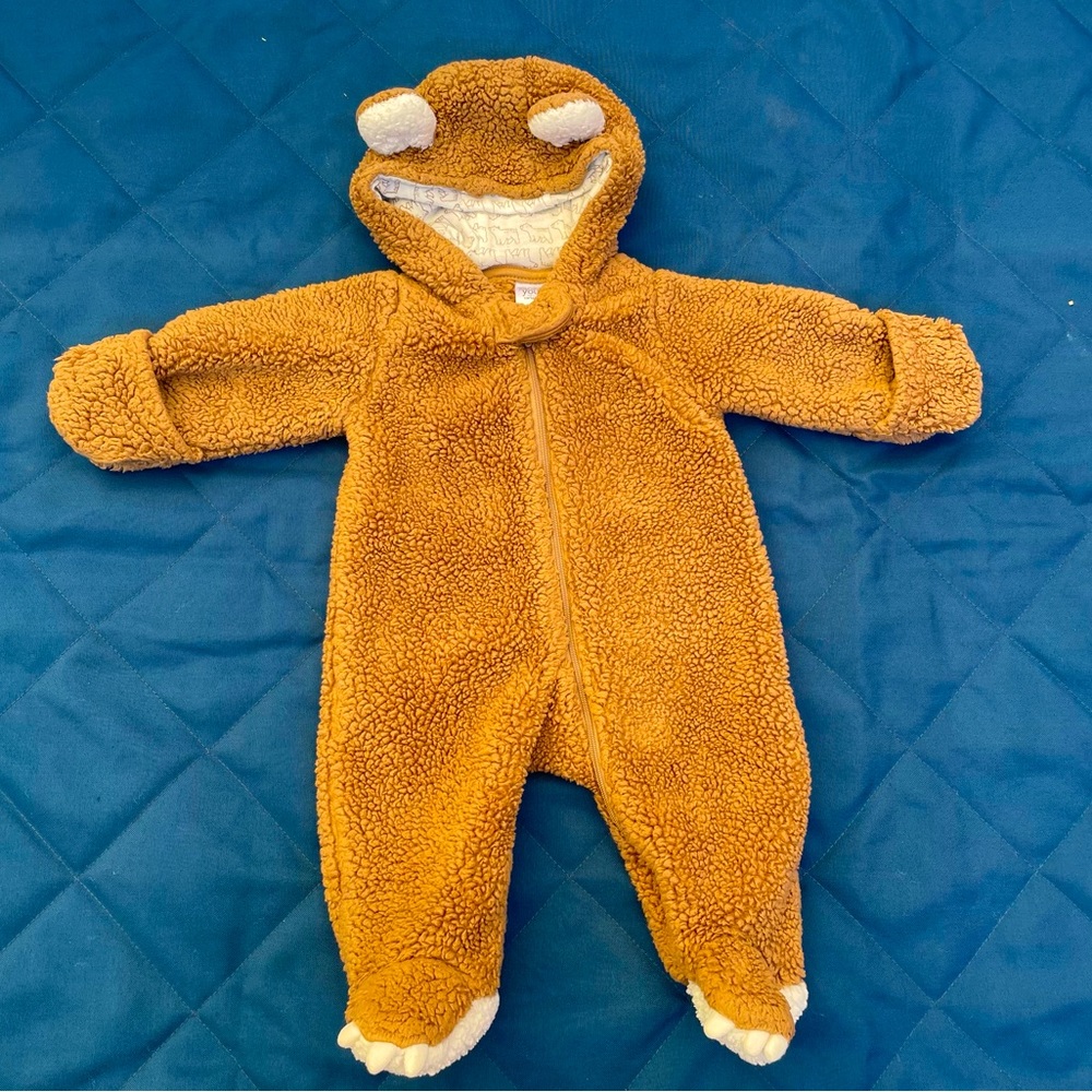 Baby bear Sherpa pram 3 months